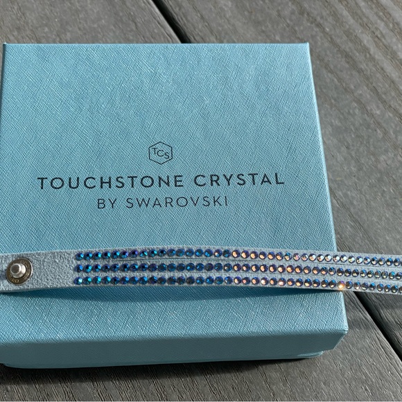 Wrap-Star Bracelet, Powder Blue - Picture 4 of 5